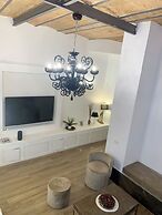 Spanish Queen Apartment