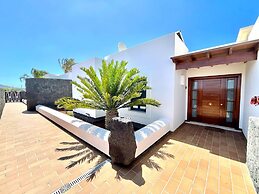 Playas Blanca Pool Private Villas