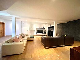 Playas Blanca Pool Private Villas