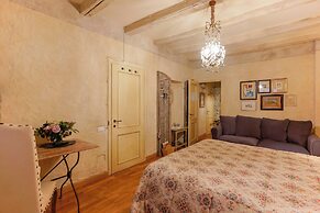Gallery Guesthouse