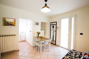 Santorsola Apartment
