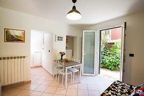 Santorsola Apartment