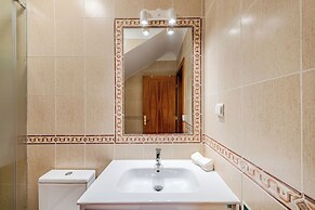 Sao Rafael TownHouse with Pool