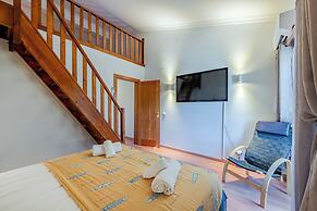 Sao Rafael TownHouse with Pool