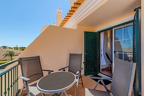 Sao Rafael TownHouse with Pool