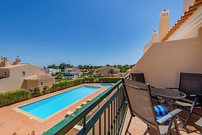 Sao Rafael TownHouse with Pool