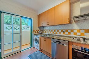 Sao Rafael TownHouse with Pool