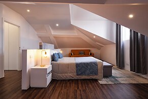 Snuggly Corner by Trip2Portugal