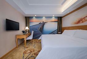 Vienna Intl. Hotel Baiyun Airport