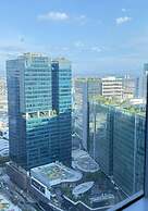 Modern Uptown Parksuites - BGC