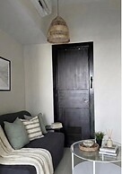 Modern Uptown Parksuites - BGC