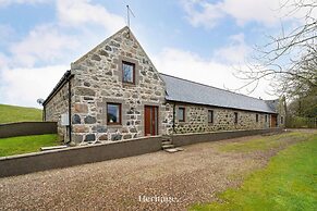 The Steading Family Friendly Getaway