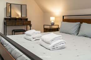 The Steading Family Friendly Getaway