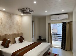 Shri Dhara Heaven Varanasi