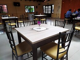 Imperio Real - Hosteria