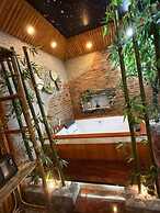 Athena Hotel