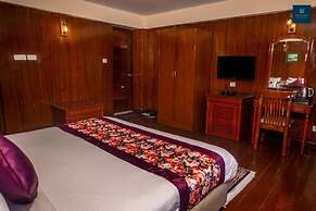 Divine Himalayan Resort