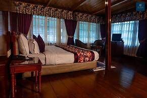 Divine Himalayan Resort
