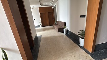 Hotel Golden Bird