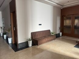 Hotel Golden Bird