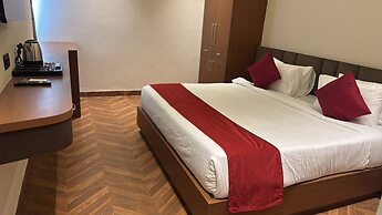 Hotel Golden Bird