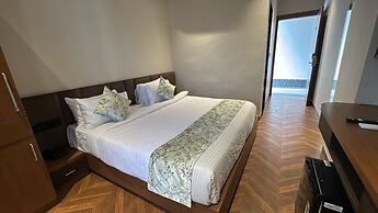 Hotel Golden Bird