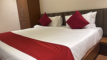Hotel Golden Bird
