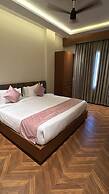 Hotel Golden Bird