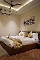 Hotel Golden Bird