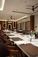 Hotel Golden Bird