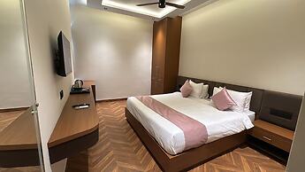 Hotel Golden Bird