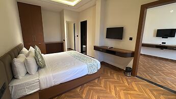 Hotel Golden Bird