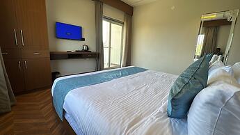Hotel Golden Bird
