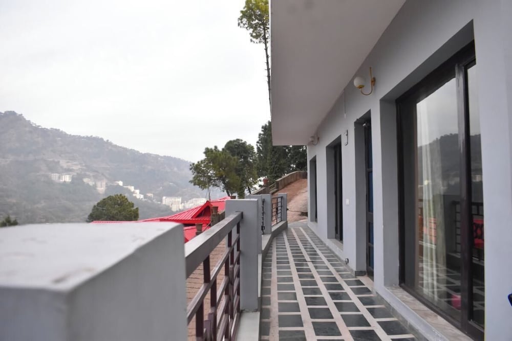 Pinewood Manor Kasauli