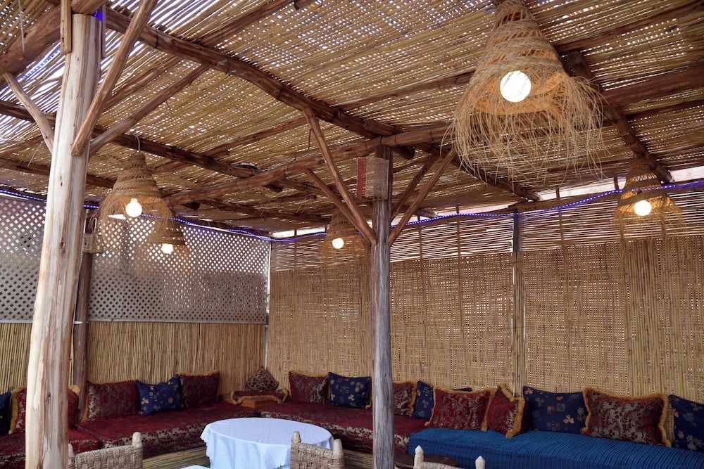Lyron Hostel