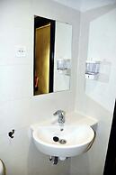 Lyron Hostel