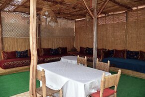 Lyron Hostel