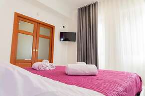 May Flower Luxury