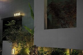 Good Night Hotel
