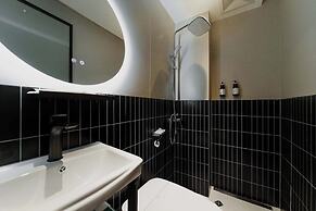 Good Night Hotel