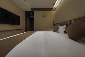 Good Night Hotel
