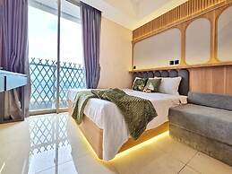 HomeWood By SanLiving - Studio