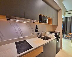 HomeWood By SanLiving - Studio
