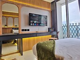 HomeWood By SanLiving - Studio