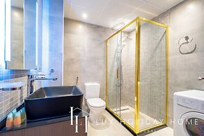 LUX The Marina View Suite 2