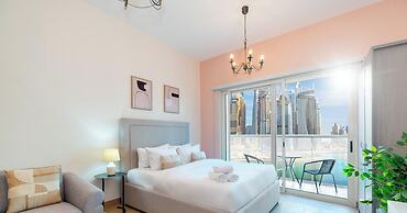LUX The Marina View Suite 2