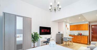 LUX The Marina View Suite 2