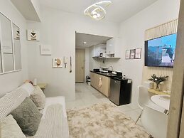 A & K Vibes Modern Quezon City Stay