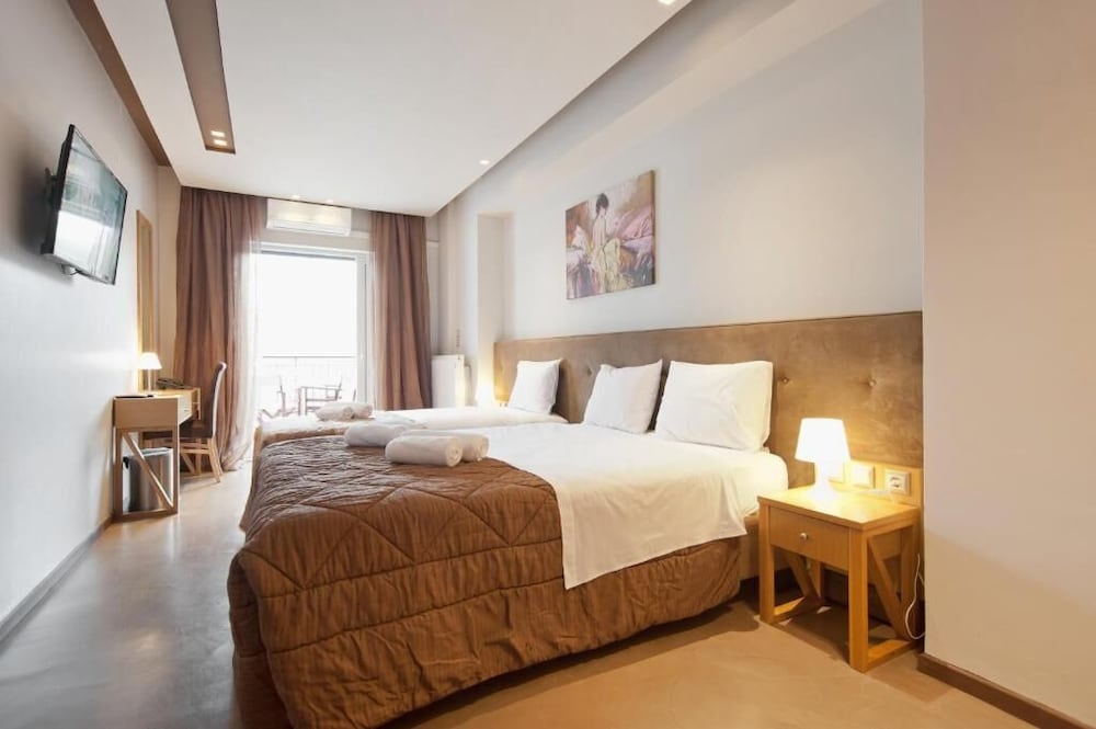 TROKADERO BOUTIQUE HOTEL