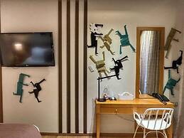 TROKADERO BOUTIQUE HOTEL